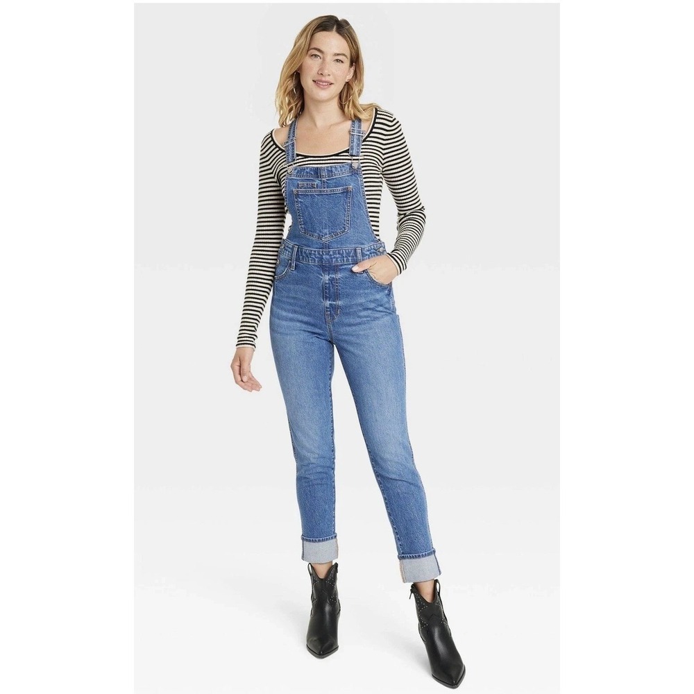 Women's Denim Overalls - Universal Thread - Medium Wash Jeans Size 2 NWT 25599